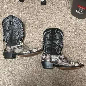 Laredo cowboy boots